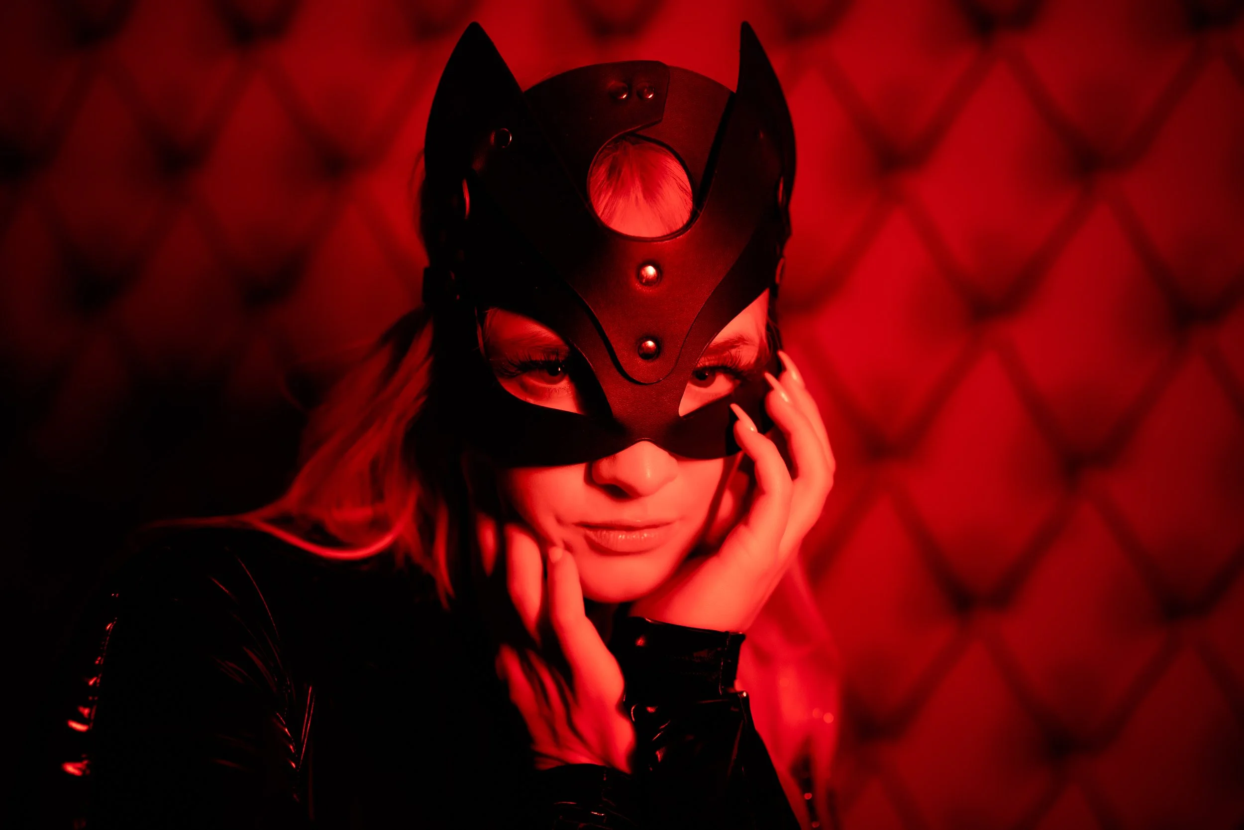 RED LIGHT SESSION | Boudoir Photoshoot in the Studio — Alyssia Booth's ... - Dramatic Red Boudoir Music Video Loft